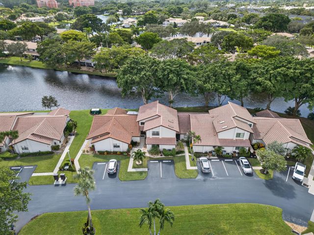 660 Deer Creek Edgewater Drive, Deerfield Beach, FL 33442