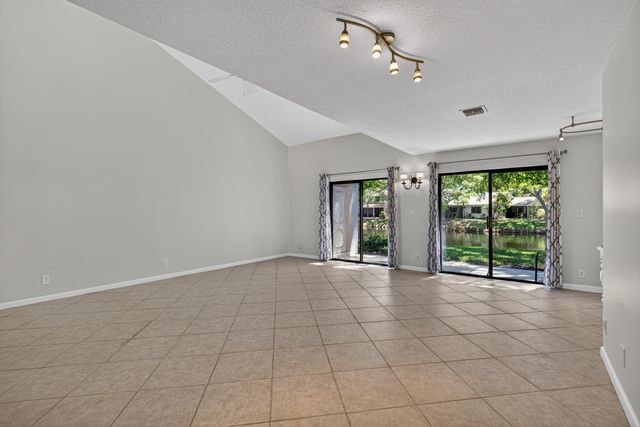 660 Deer Creek Edgewater Drive, Deerfield Beach, FL 33442