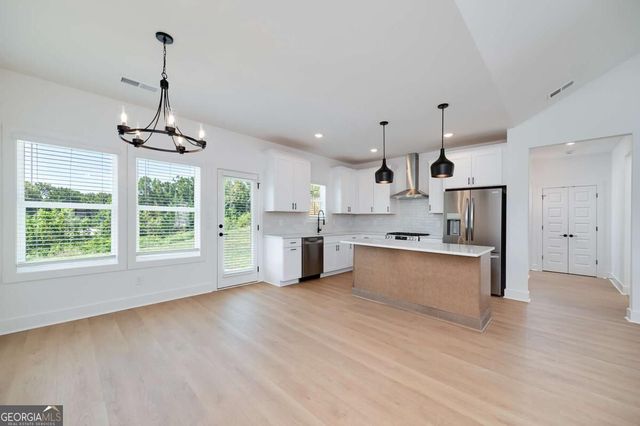 8420 Pleasant Grove Circle, Gainesville, GA 30506
