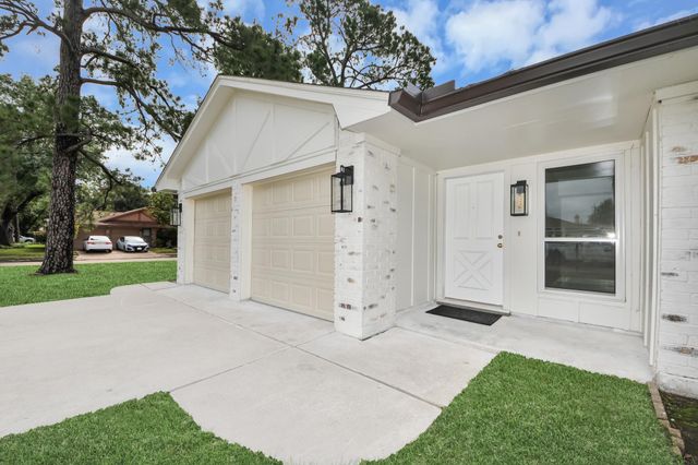 7403 Shady Arbor Lane, Houston, TX 77040