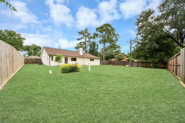 7403 Shady Arbor Lane, Houston, TX 77040