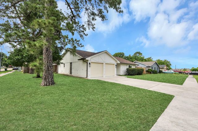 7403 Shady Arbor Lane, Houston, TX 77040