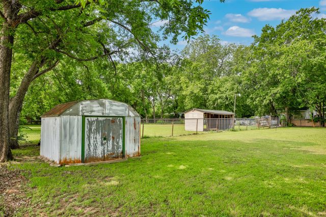 1520 Olive Street, Gainesville, TX 76240