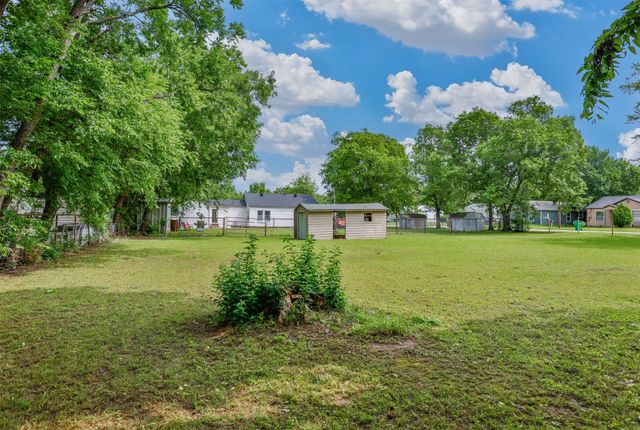 1520 Olive Street, Gainesville, TX 76240
