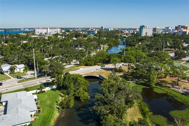 2115 9TH AVENUE W 6D, Bradenton, FL 34205