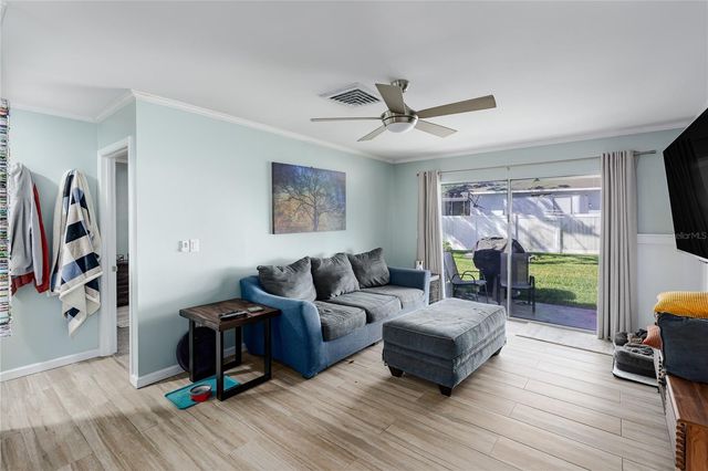 2115 9TH AVENUE W 6D, Bradenton, FL 34205