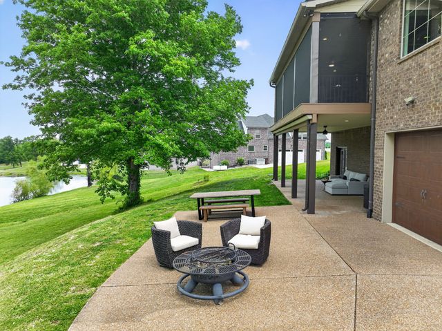 1228 Ballentrace Blvd, Lebanon, TN 37087