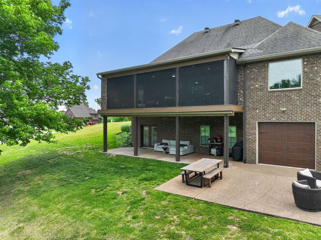 1228 Ballentrace Blvd, Lebanon, TN 37087