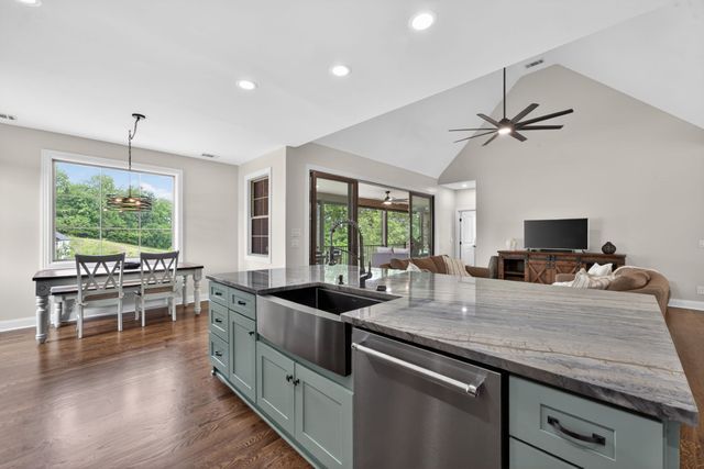 1228 Ballentrace Blvd, Lebanon, TN 37087