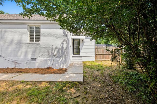 3803 N MONTCLAIR DR, Memphis, TN 38111