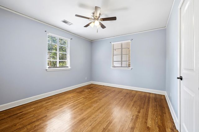 3803 N MONTCLAIR DR, Memphis, TN 38111