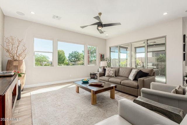 17437 W GUTHRIE Street, Surprise, AZ 85388