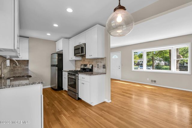 299 Lillian Lane, Toms River, NJ 08755