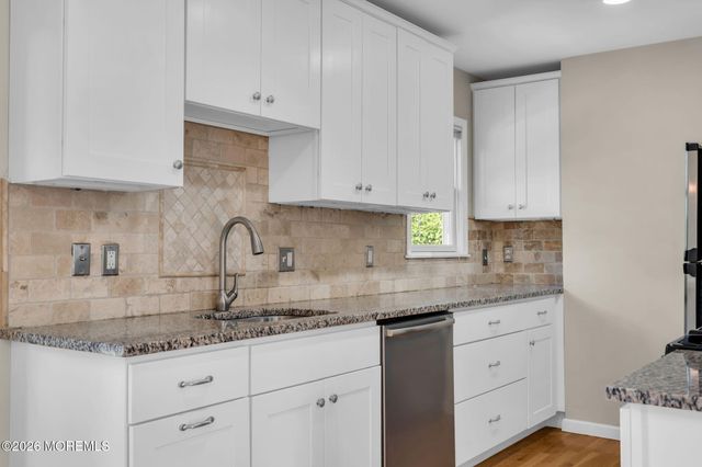 299 Lillian Lane, Toms River, NJ 08755