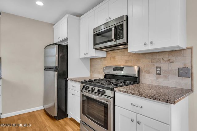 299 Lillian Lane, Toms River, NJ 08755