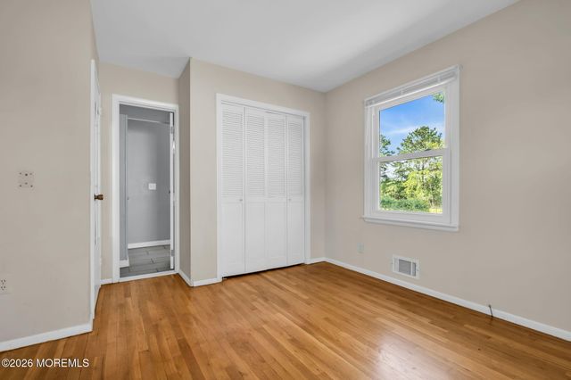 299 Lillian Lane, Toms River, NJ 08755