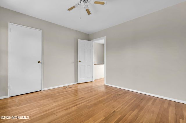 299 Lillian Lane, Toms River, NJ 08755