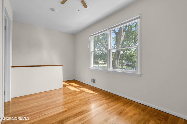 299 Lillian Lane, Toms River, NJ 08755