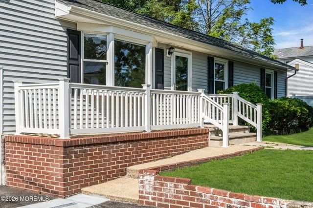 299 Lillian Lane, Toms River, NJ 08755