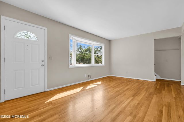299 Lillian Lane, Toms River, NJ 08755