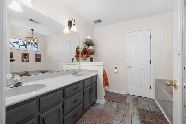 6348 BAIRD LN, Bartlett, TN 38135