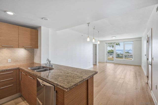 1431 Pacific Highway 411, San Diego, CA 92101
