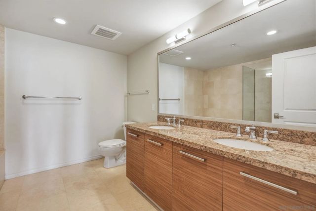 1431 Pacific Highway 411, San Diego, CA 92101