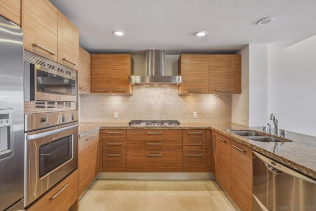 1431 Pacific Highway 411, San Diego, CA 92101