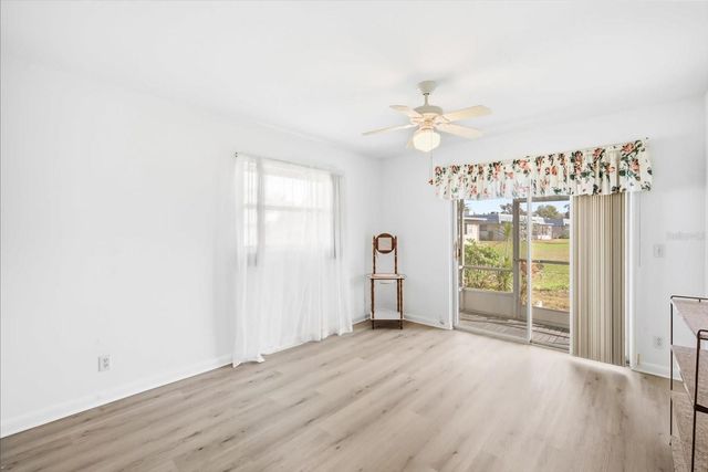 202 BEDFORD STREET 49, Sun City Center, FL 33573