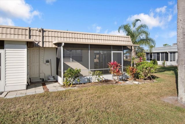 202 BEDFORD STREET 49, Sun City Center, FL 33573