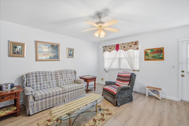 202 BEDFORD STREET 49, Sun City Center, FL 33573