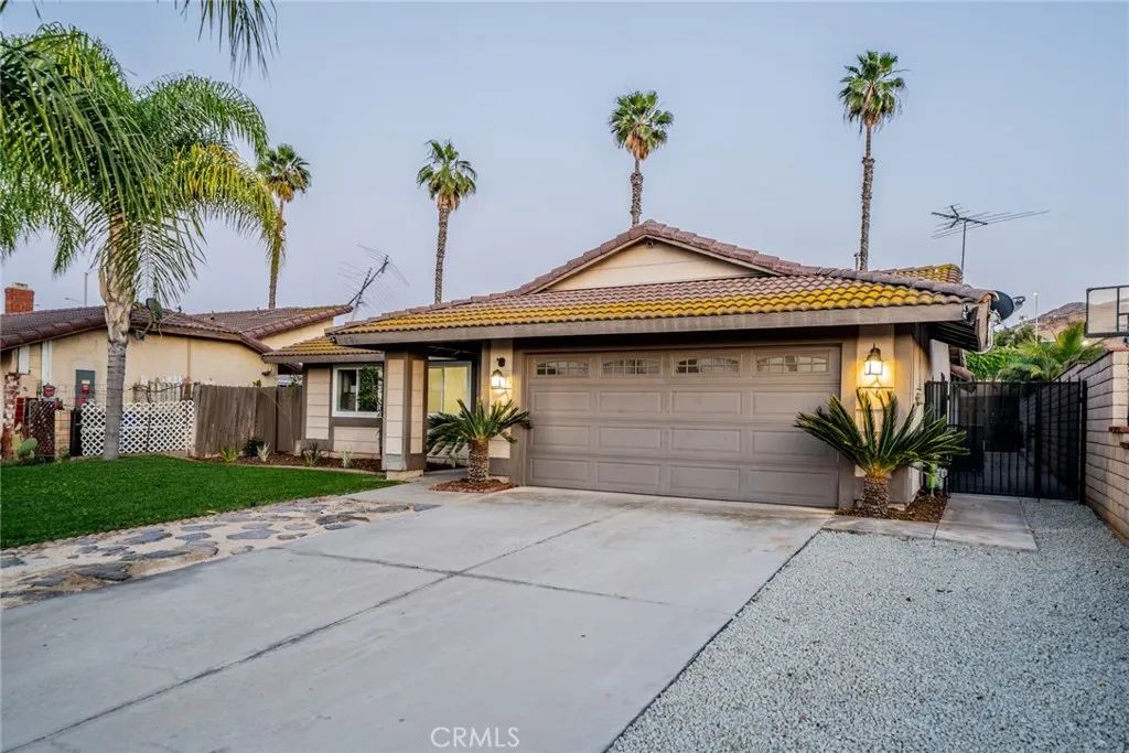 11740 Minuteman Drive, Riverside, CA 92503