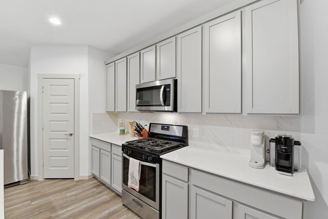 19035 Denstone Cliff Way, Richmond, TX 77407