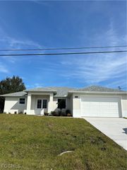 184 E Mariana AVE, North Fort Myers, FL 33917