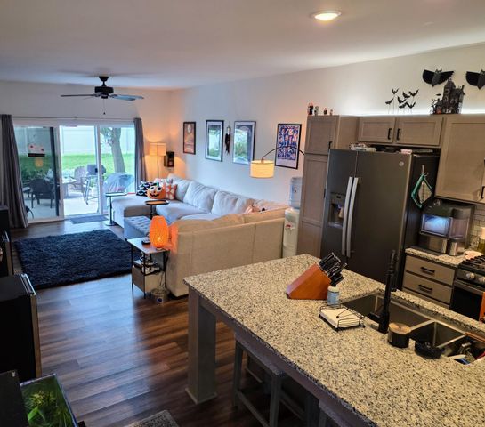 109 N Fountain Street, Marshall, MI 49068