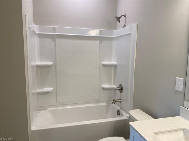 1016 Fairfield Drive, Yadkinville, NC 27055