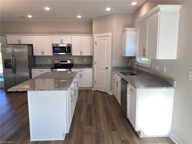 1016 Fairfield Drive, Yadkinville, NC 27055