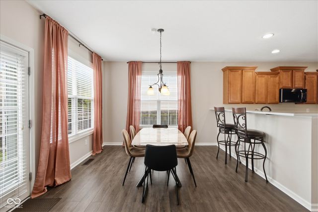 12322 Twyckenham Drive, Fishers, IN 46037
