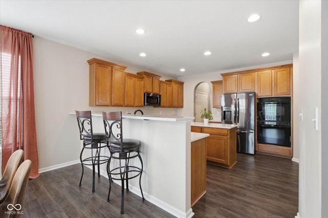 12322 Twyckenham Drive, Fishers, IN 46037