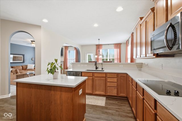 12322 Twyckenham Drive, Fishers, IN 46037
