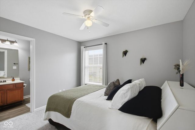 12322 Twyckenham Drive, Fishers, IN 46037