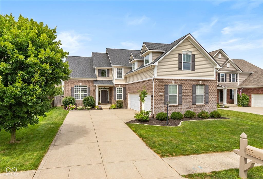 12322 Twyckenham Drive, Fishers, IN 46037