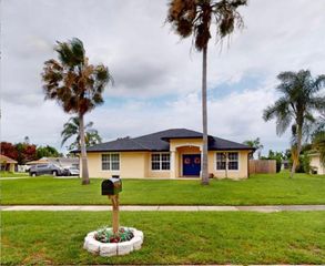 201 NE Faring Avenue, Port St. Lucie, Port St Lucie, FL 34983