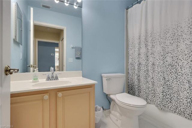 15116 Royal Fern CT B200, Naples, FL 34110