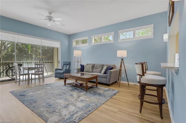 15116 Royal Fern CT B200, Naples, FL 34110