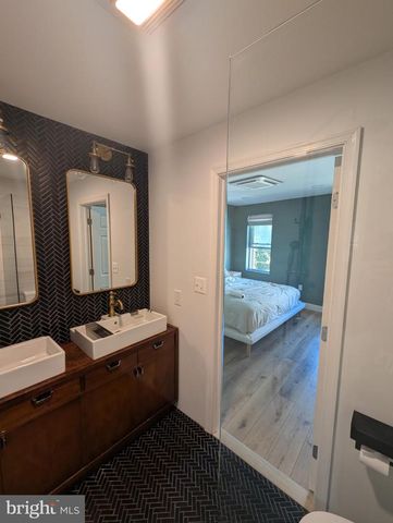 732 SALTER ST, Philadelphia, PA 19147