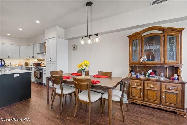 1090 E 4th AVE, Post Falls, ID 83854