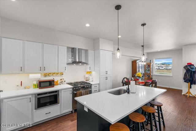 1090 E 4th AVE, Post Falls, ID 83854