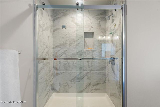 1090 E 4th AVE, Post Falls, ID 83854