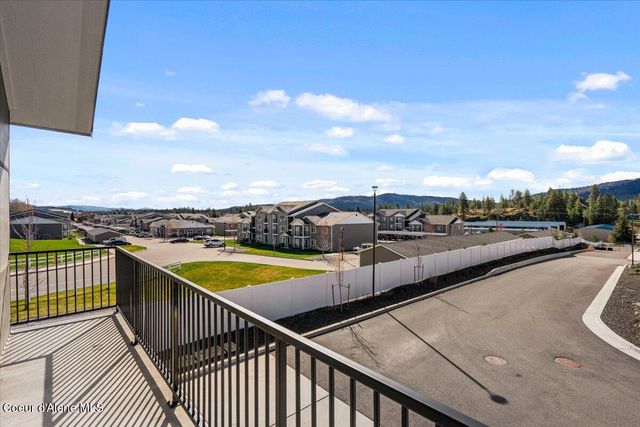 1090 E 4th AVE, Post Falls, ID 83854